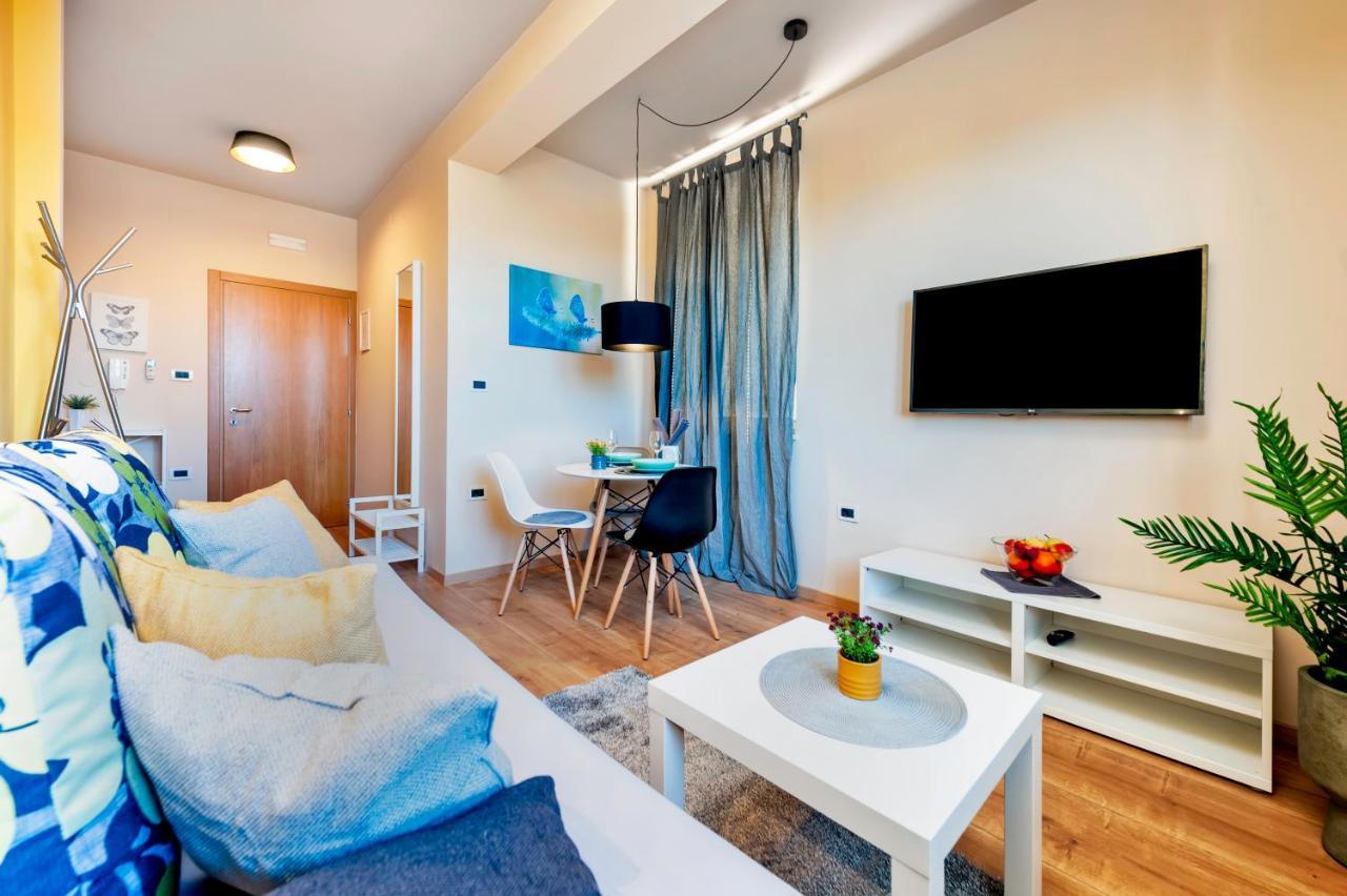Room And Apartments Antea Rovinj Exterior foto