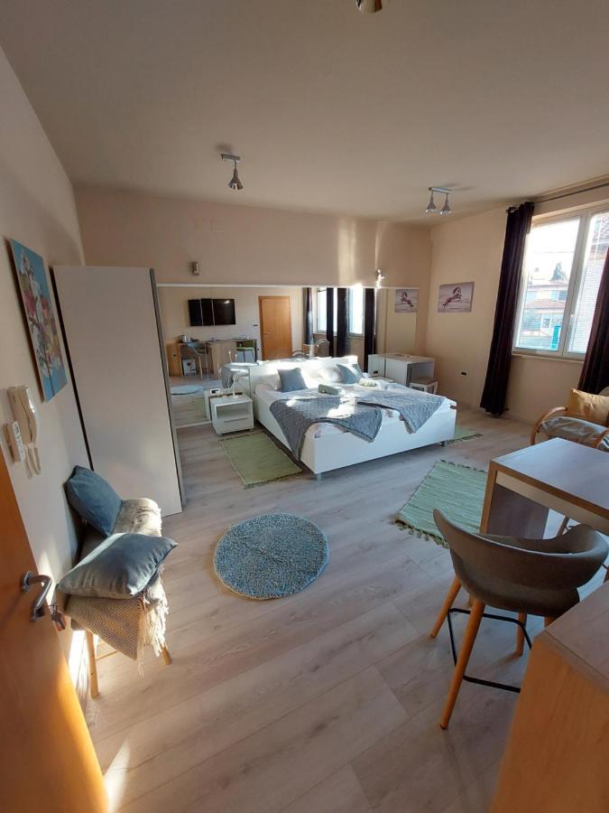 Room And Apartments Antea Rovinj Exterior foto