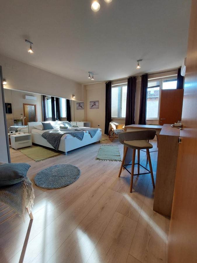 Room And Apartments Antea Rovinj Exterior foto